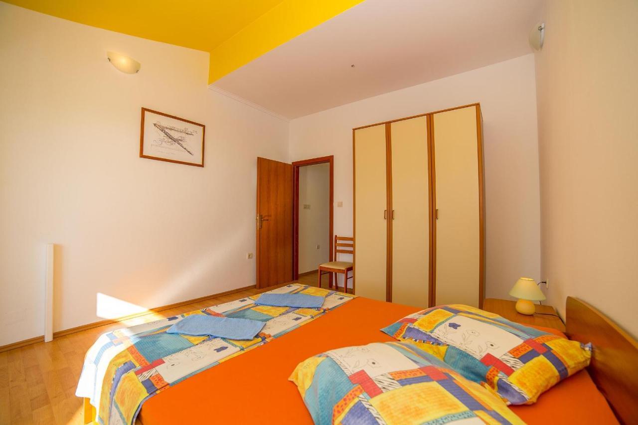 לוקבה Apartments Emil מראה חיצוני תמונה