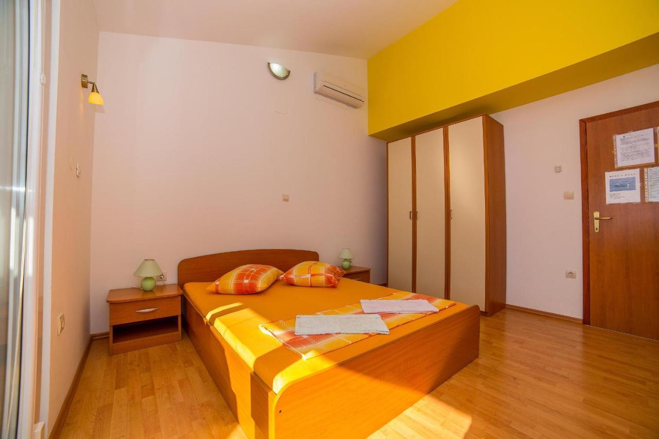 לוקבה Apartments Emil מראה חיצוני תמונה