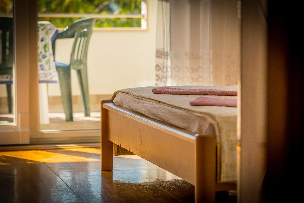לוקבה Apartments Emil מראה חיצוני תמונה